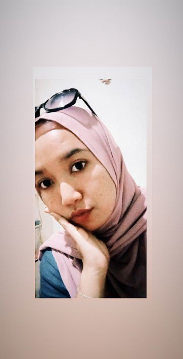 Rini oktaria profile icon