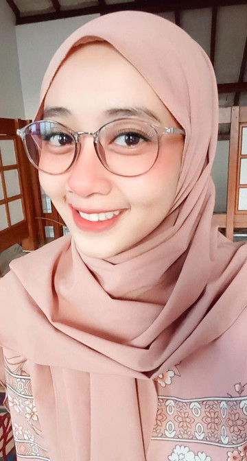 Dena Destriana profile icon