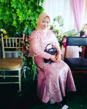 Novi Intan sari profile icon