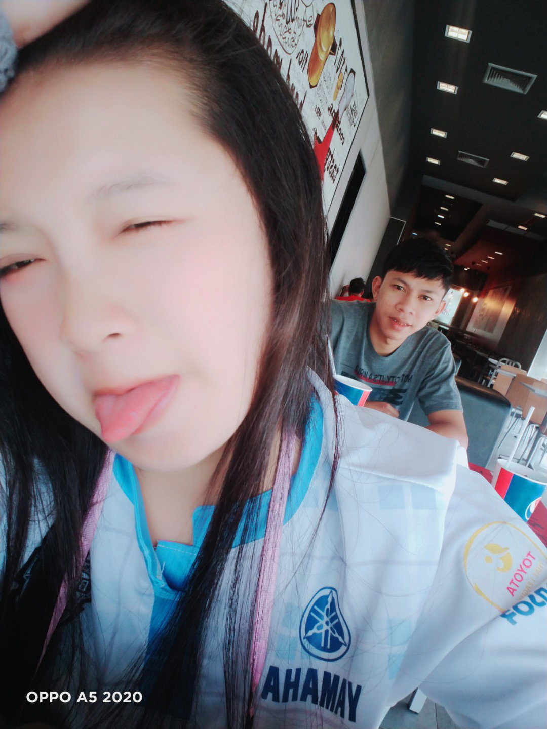 แม่หมูกะพี่เก้ากะน้องแก้ม profile icon