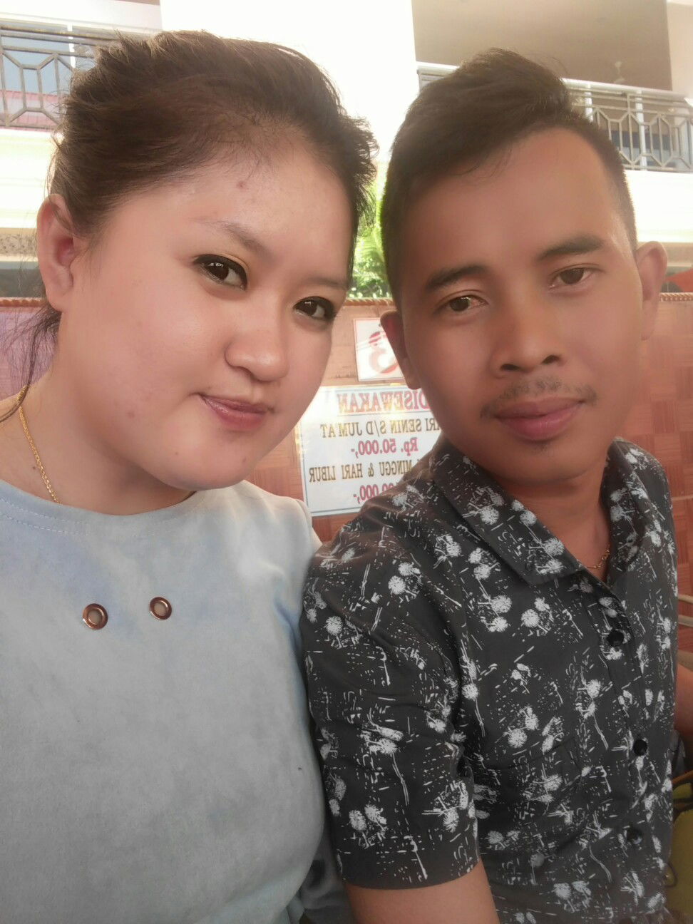 triwahyuniFajri profile icon