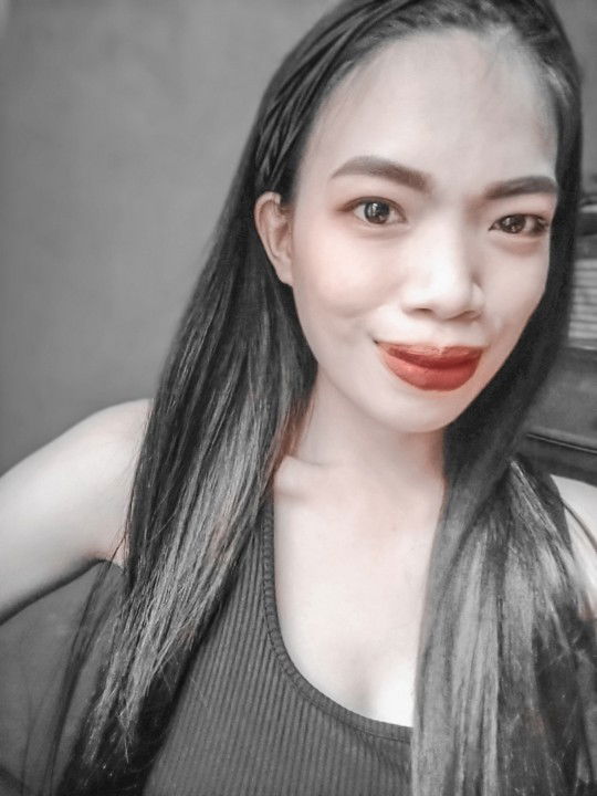 Jhenny Lou De Mariano profile icon