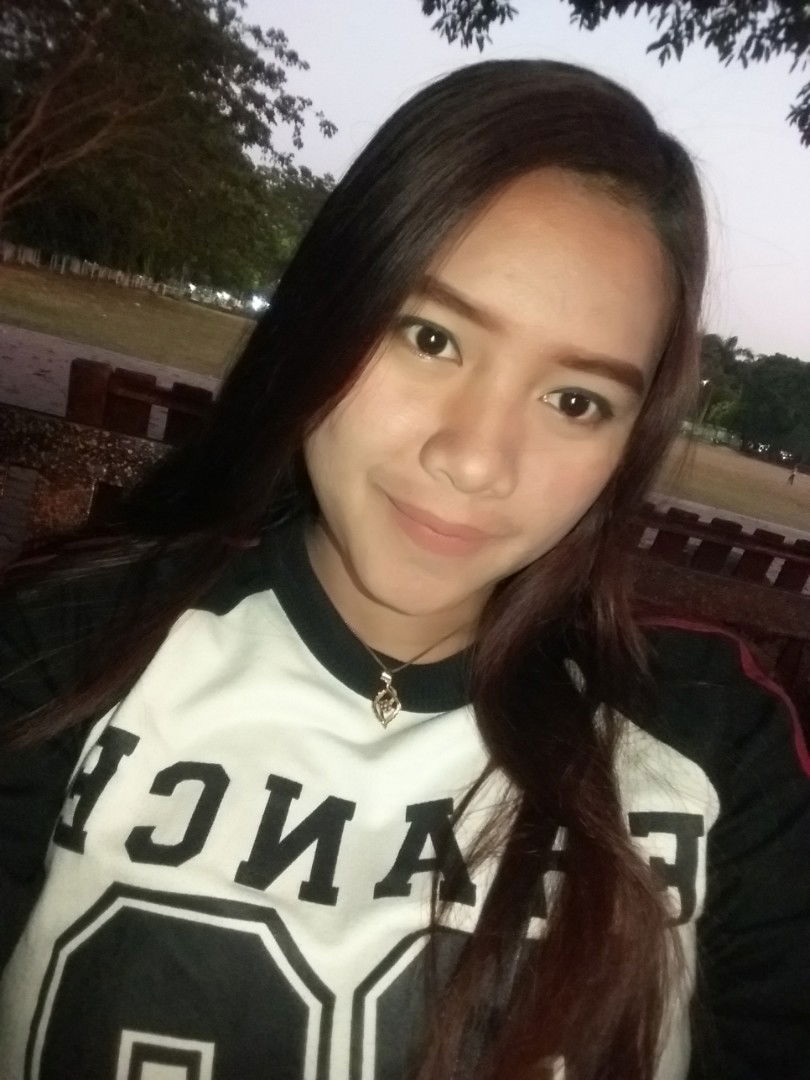 Putri Wulandari profile icon