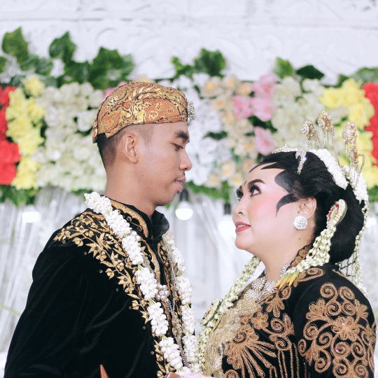 Eni puji hastuti profile icon