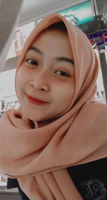 Ria Oktaviani profile icon