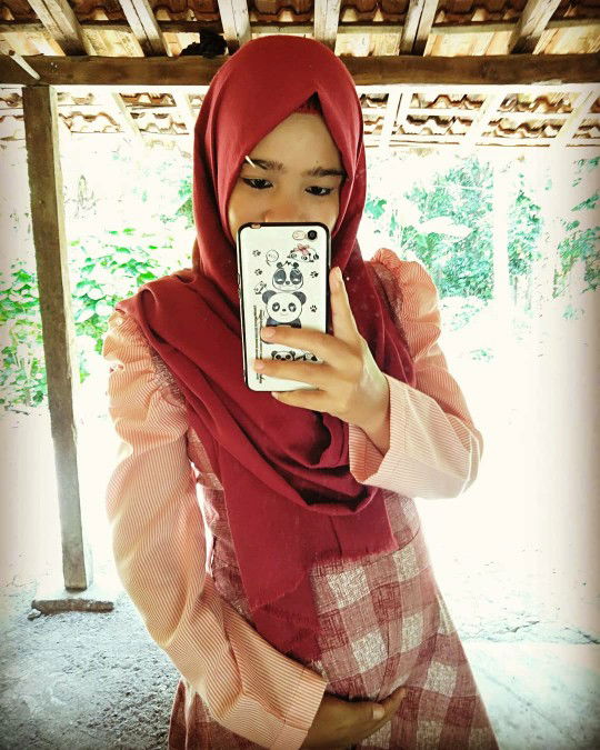 Qurrota A'yun profile icon