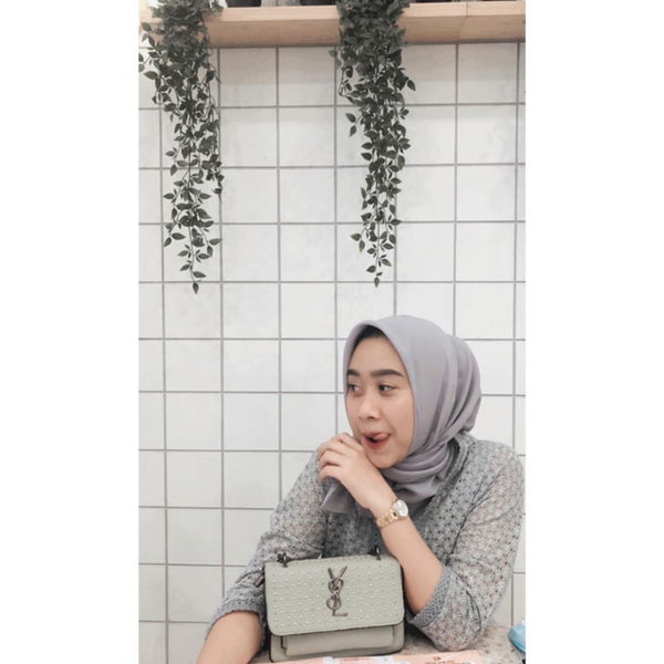 Debby Aprilia profile icon