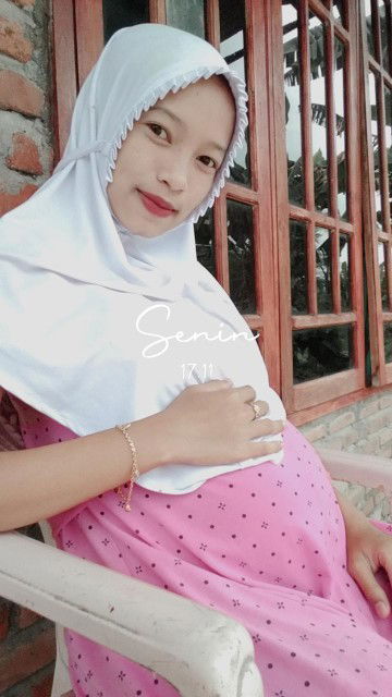 Aida Nur profile icon