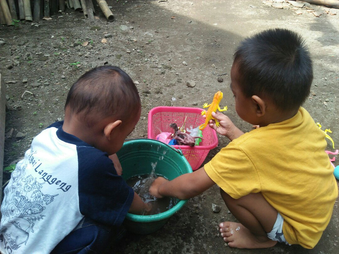 siti suparni profile icon