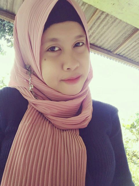 Tutut Dwi Aprilianti/Khunaini profile icon