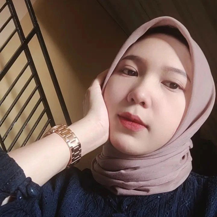 dini mauza profile icon