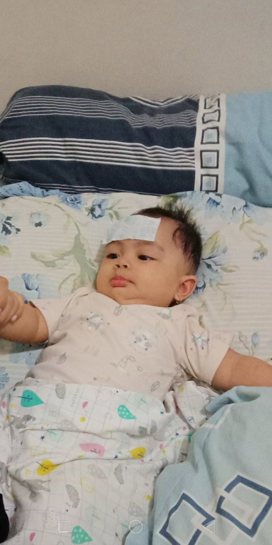 perawatan bayi demam