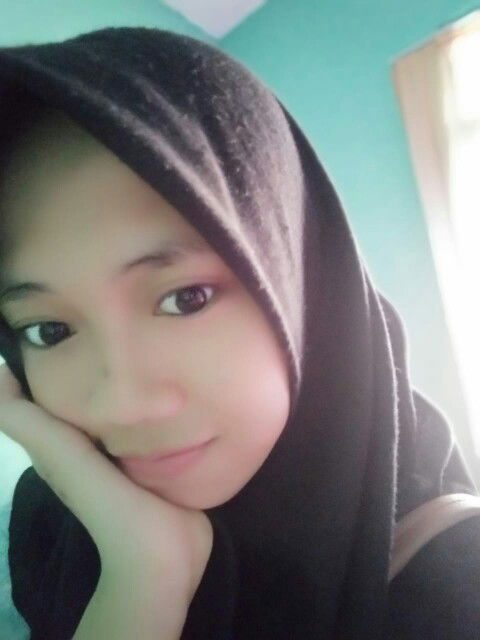 siti qomariyah profile icon