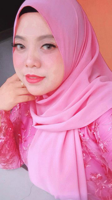 Siti Nurhasanah profile icon