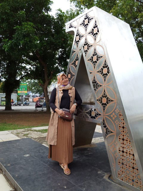 Khunarsih profile icon