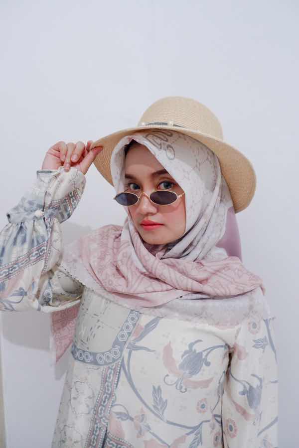 Nadia Kustia profile icon