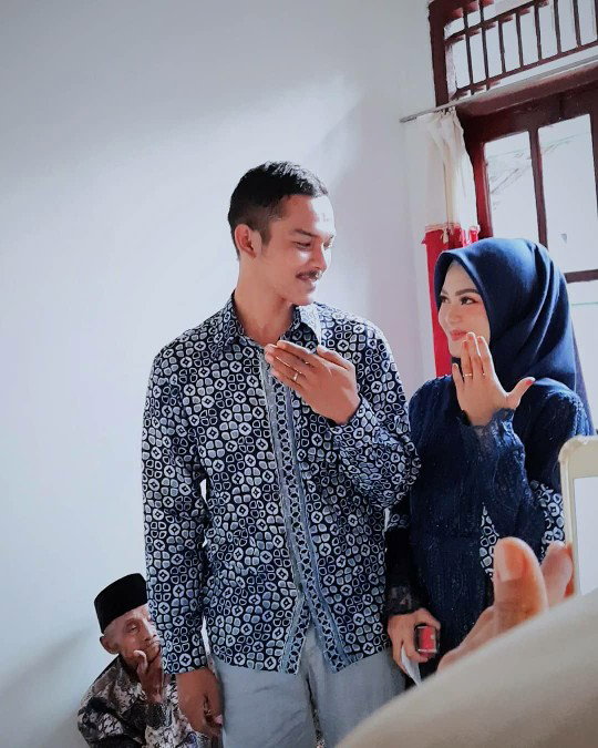 Endah Dewi Lasinta profile icon