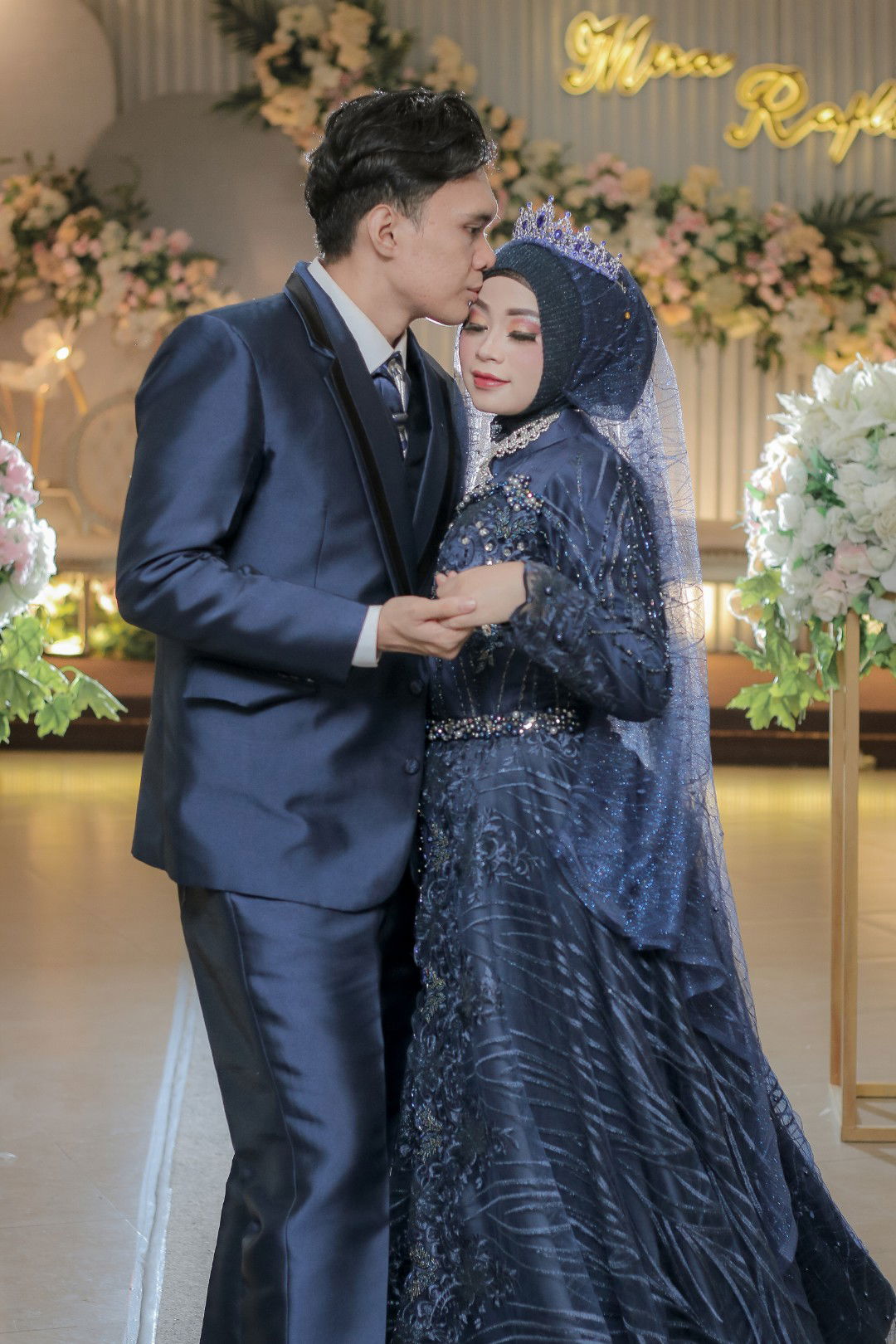 Kiky Almira profile icon