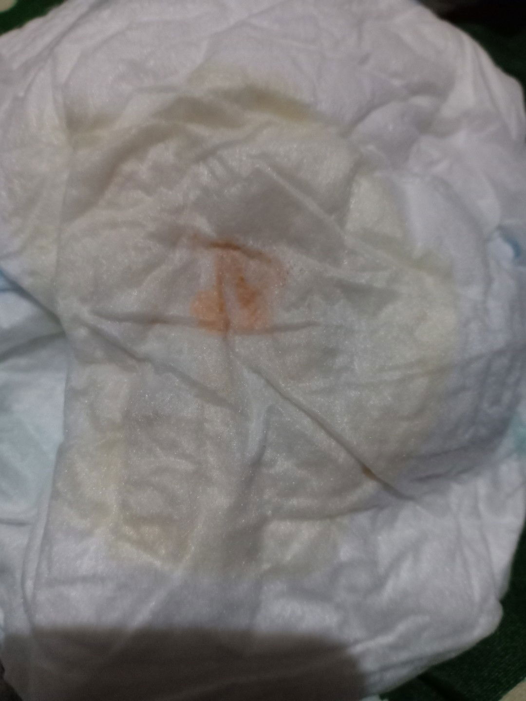 Bercak Oranye di diapers bayi