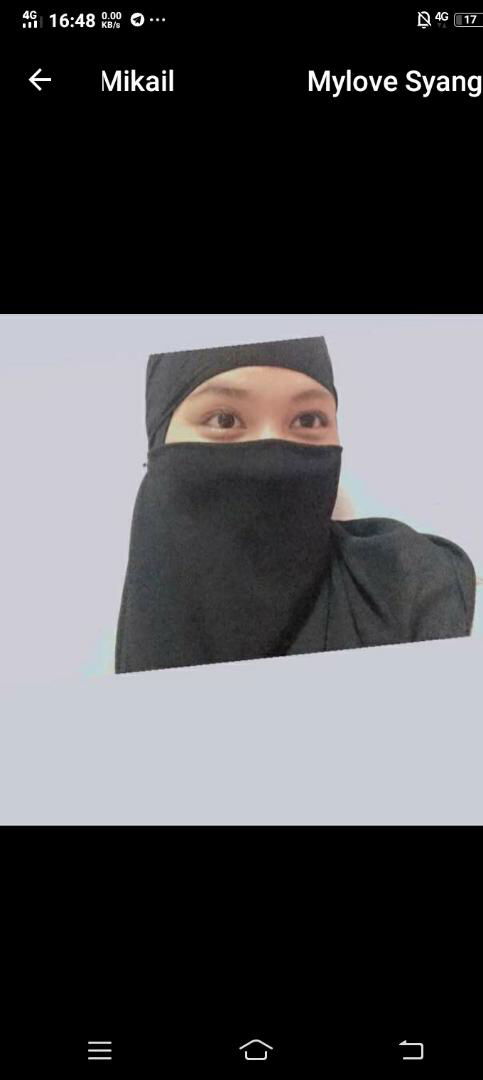 Dewi Yusra profile icon