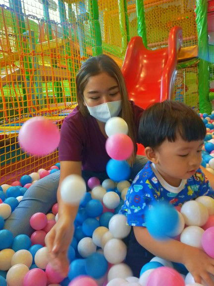 Irena apriliani profile icon