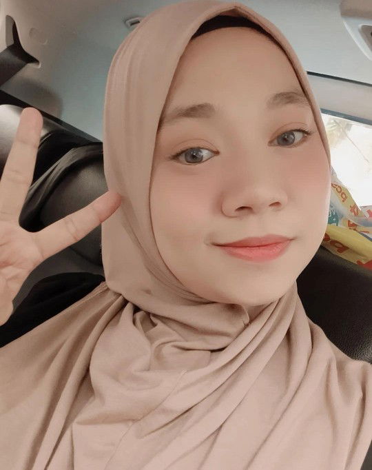 fatin aina profile icon