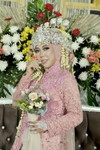 Yety Tryani & Lukman Nul Hakim profile icon