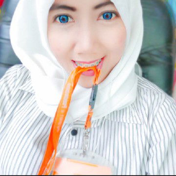 dewi Pramusari profile icon