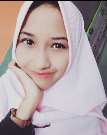 Intan Febriani profile icon