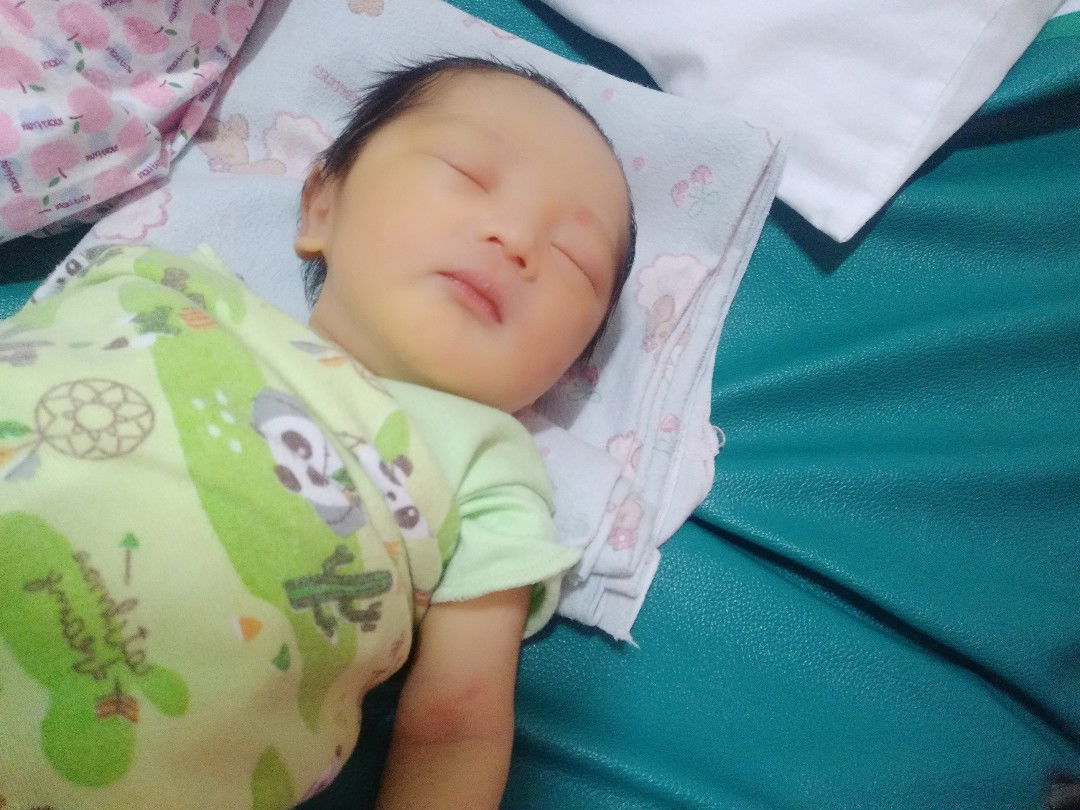 ayu lestari profile icon