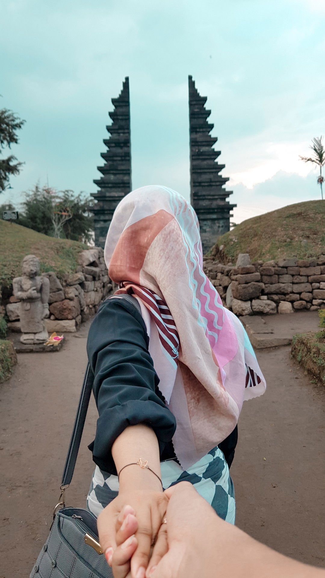 Rica Widyasari profile icon