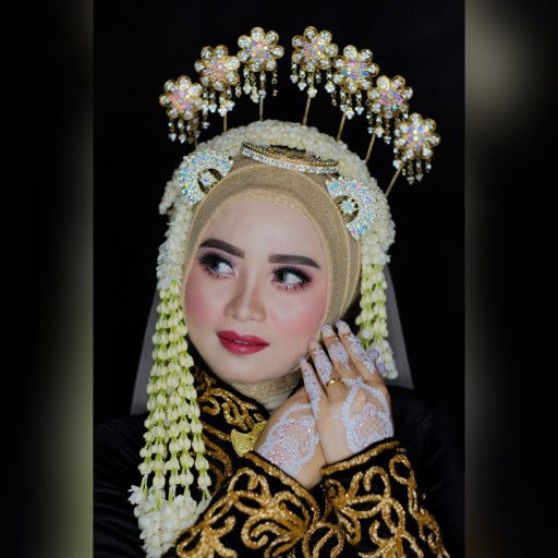 WulanDwiAnjani profile icon