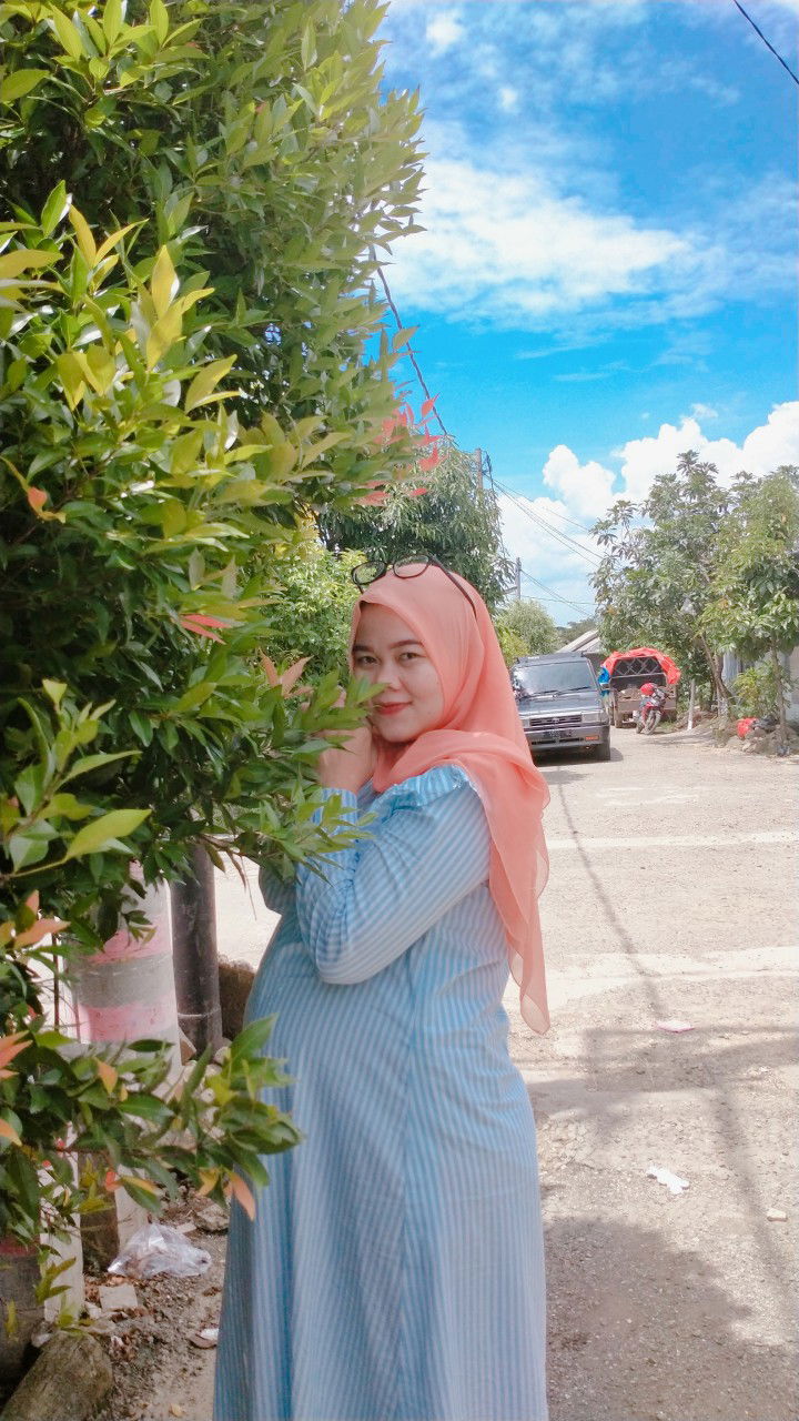 Fitri Apriana profile icon