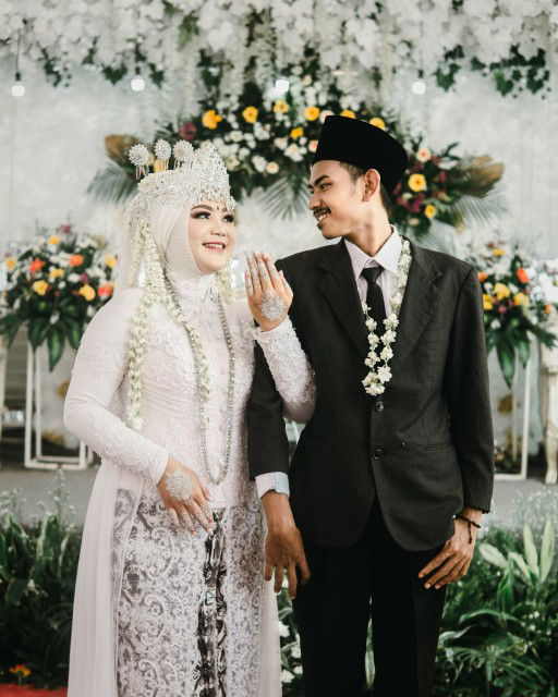 Elsa Tiara profile icon