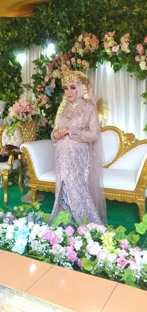 Husni fajriah profile icon