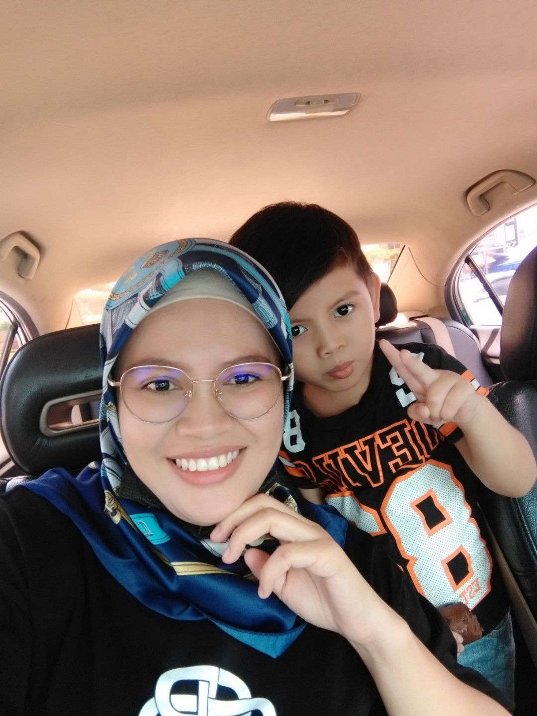 mumy chaca profile icon