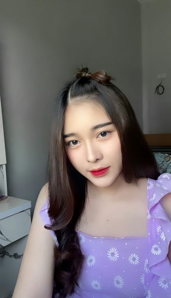 KU Chompoo profile icon