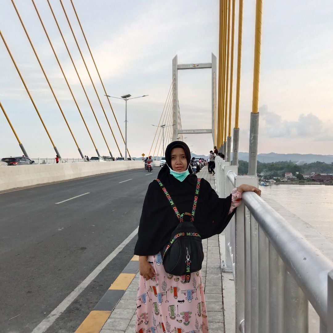 Dewi Hardiana Ningsih profile icon