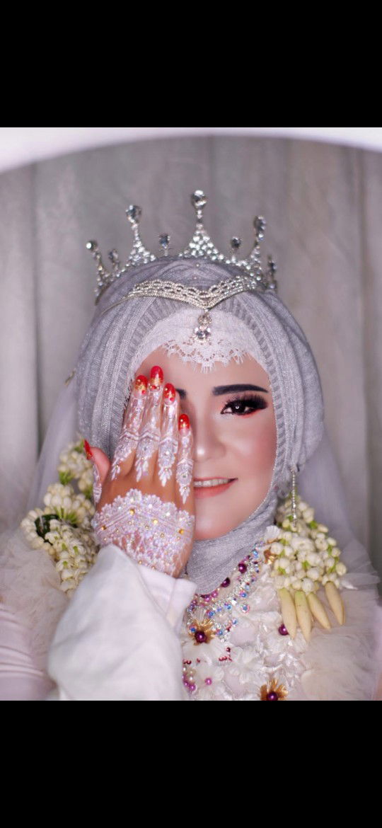 Fitria 28 profile icon