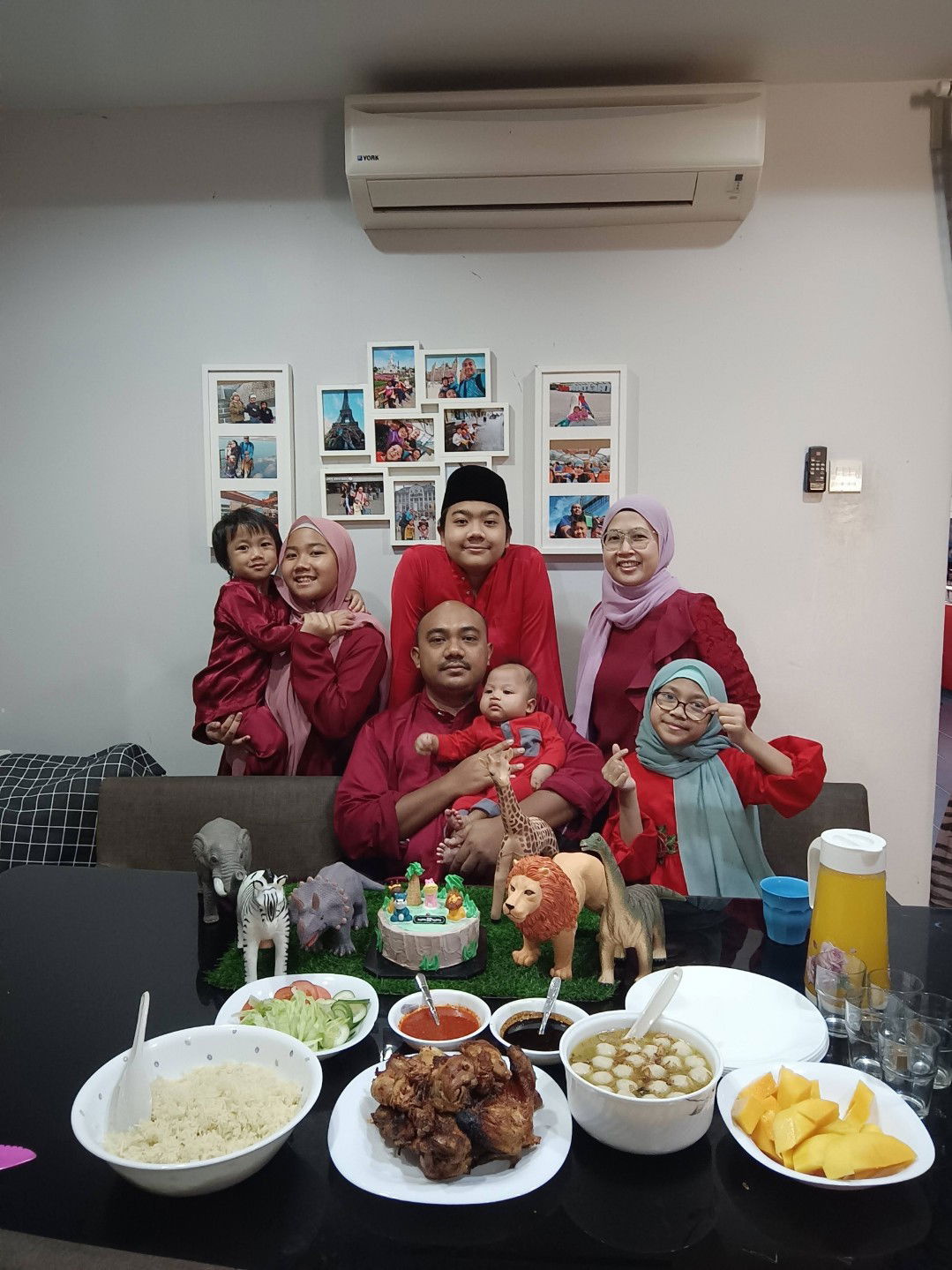 Azlin Abdul Aziz profile icon