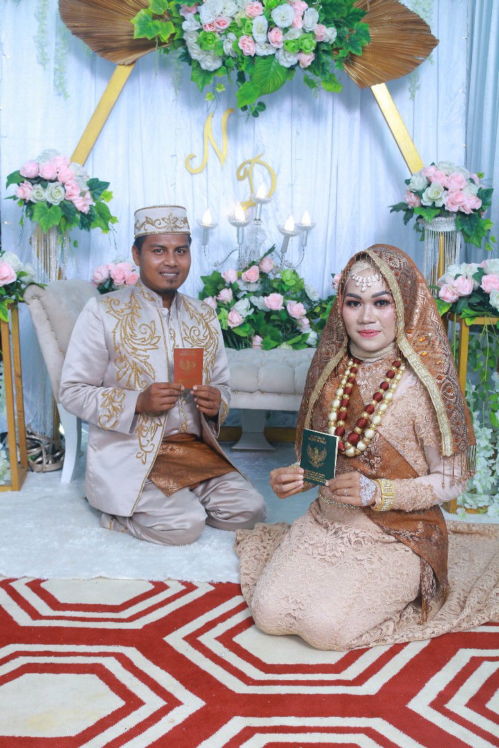 Nora triyani profile icon