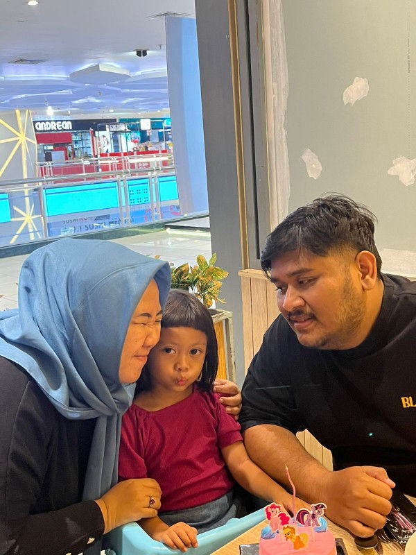 Anisa Kuspandari profile icon