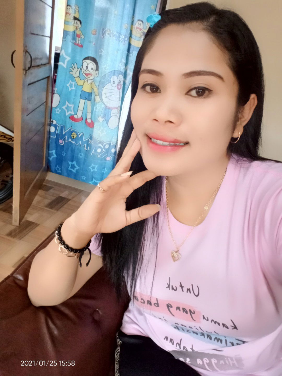 hanisuryani profile icon