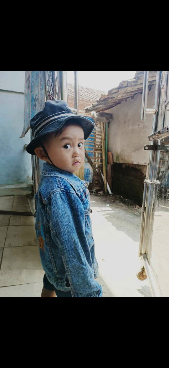 iis sukarni profile icon