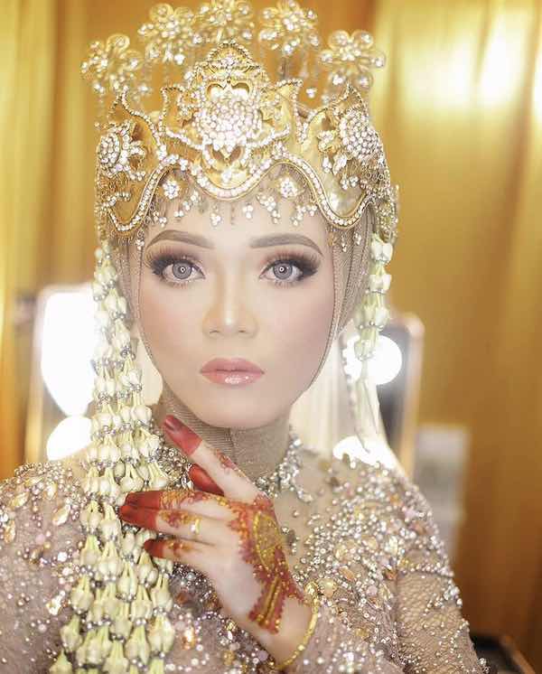 Suci Purwaningsih profile icon