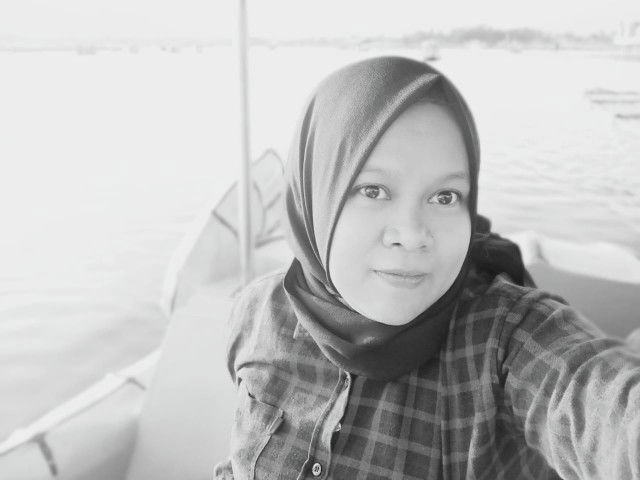 Neng Holiffah profile icon