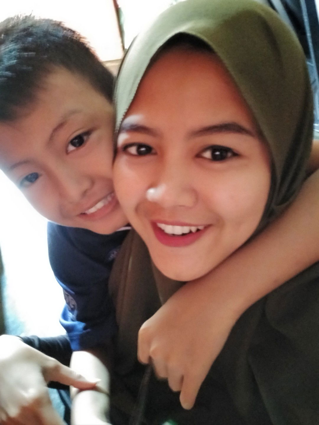 Neni Nuraeni profile icon