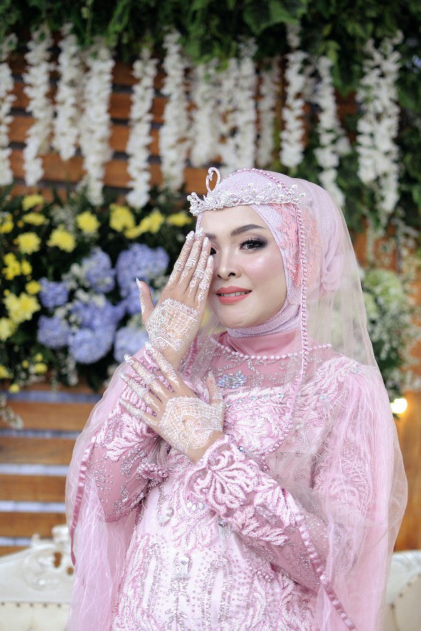 Rina Pebriani profile icon