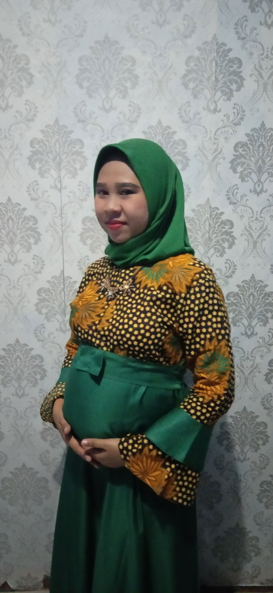 ermayani profile icon