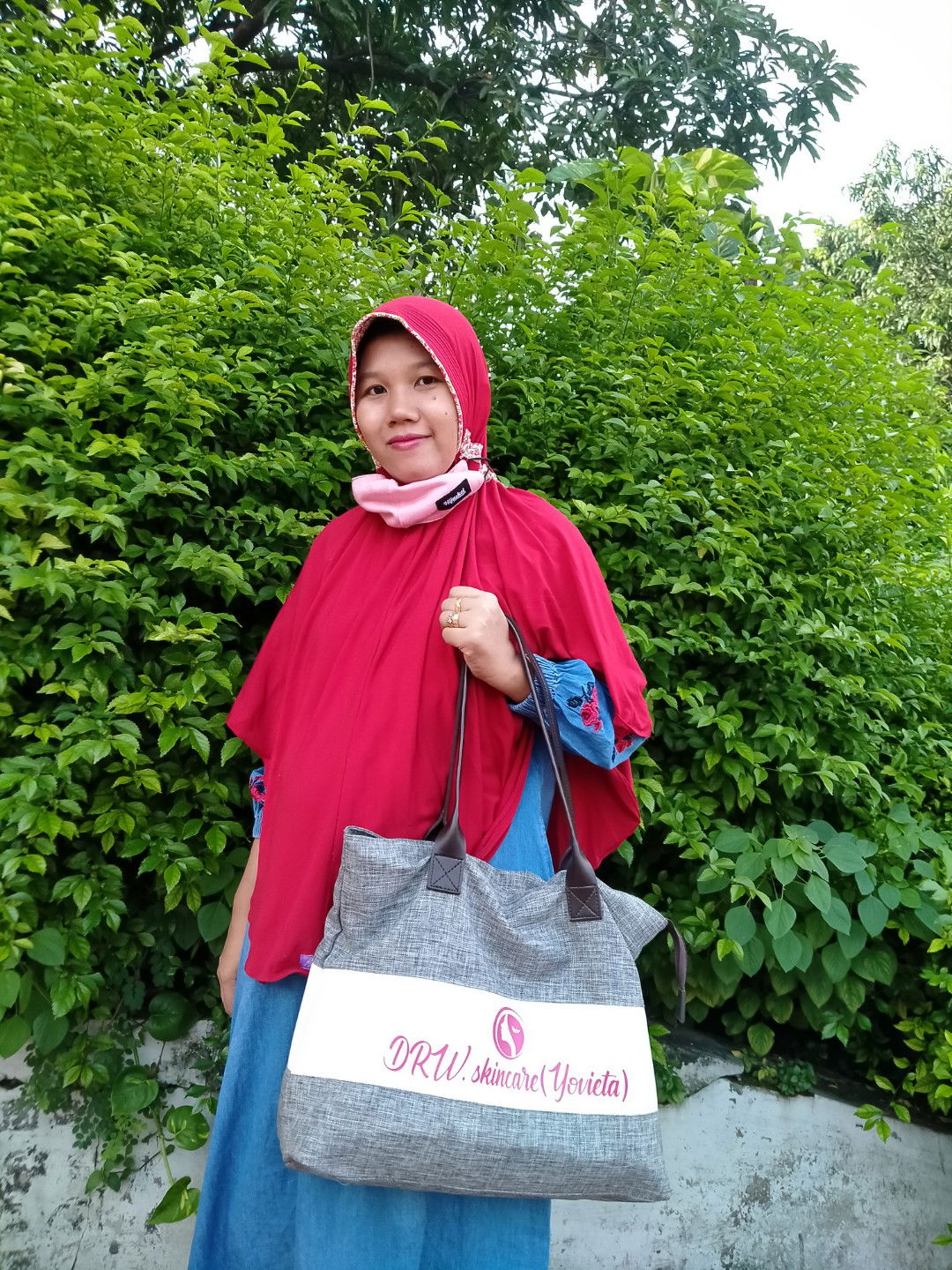 Yovita Ramadhani Drw profile icon